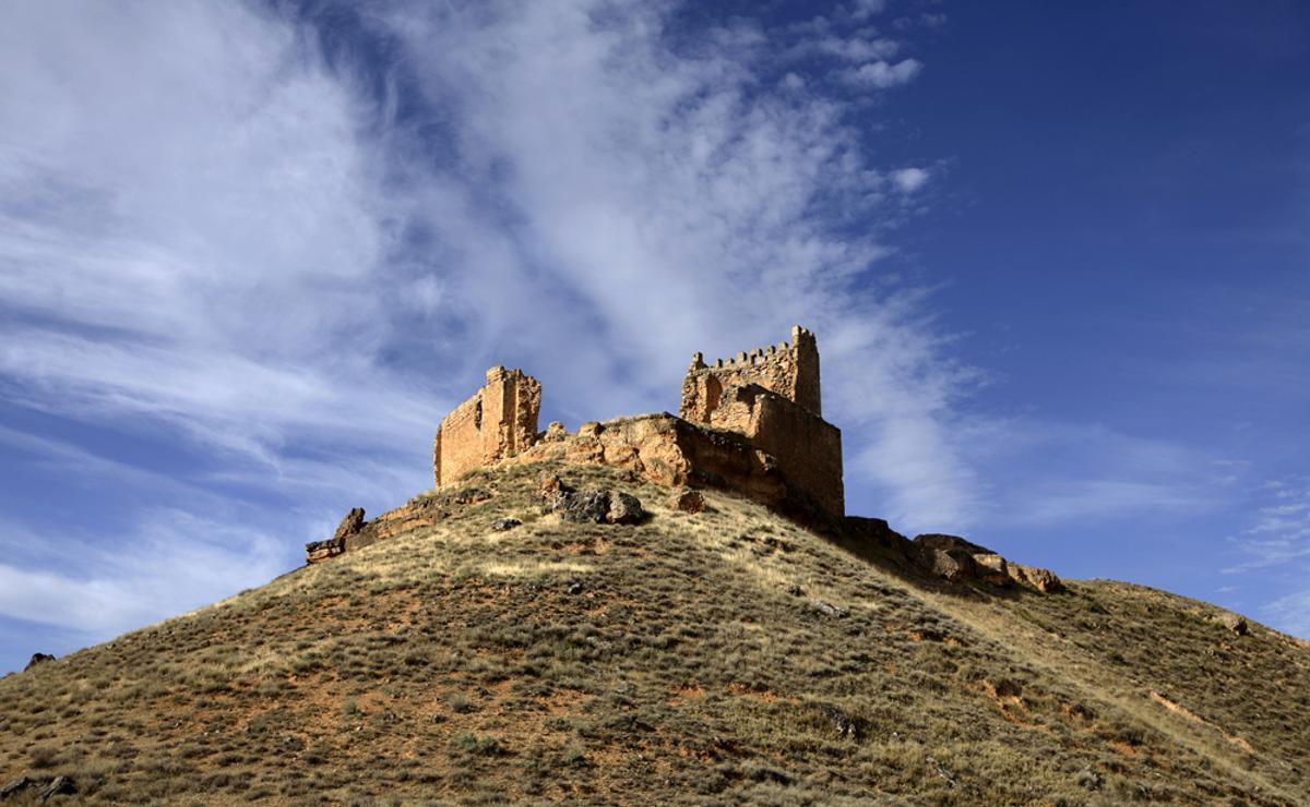 Castillo de La Raya en la frontera entre Aragón y Castilla y León