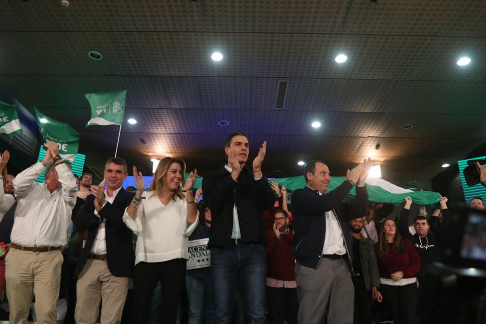 El presidente del Gobierno acompaña a la candidata a la reelección en Andalucía en un acto del PSOE-A a pocos días del final de la campaña electoral