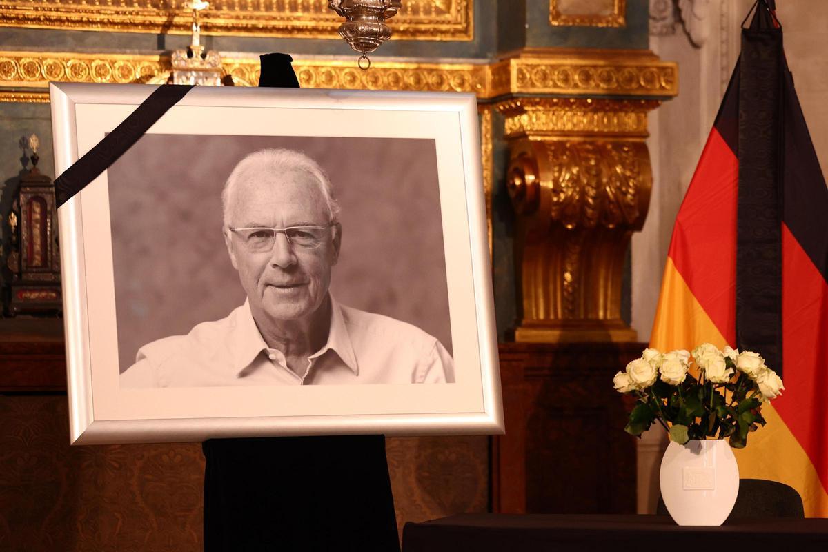 Book of condolences for German soccer legend Franz Beckenbauer