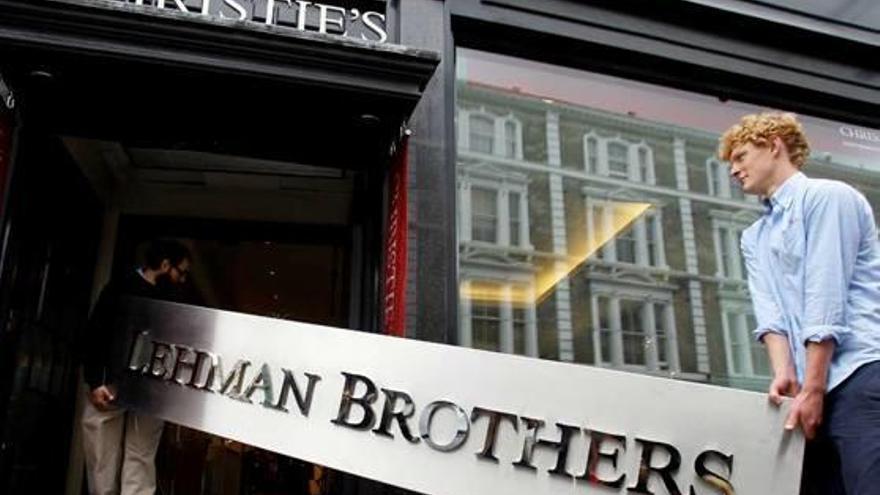 La caiguda de Lehman Brothers va suposar el símbol de l&#039;inici de la crisi.