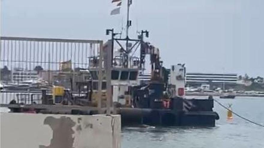 Dragado en el puerto de Ibiza