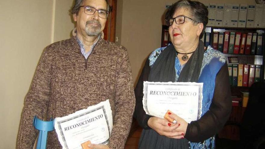 Antonio Campos y Tránsito Peña, los dos &quot;héroes locales&quot; homenajeados ayer en Morales.