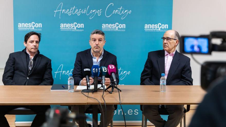 Los tres jefes anestesistas de la sanidad privada mallorquina.