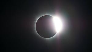 Eclipse solar captado en Indonesia el 9 de marzo de 2016.