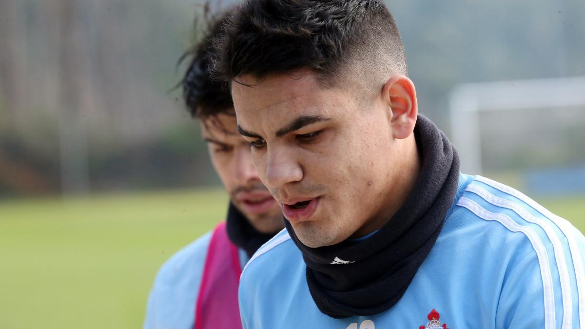 Gabriel Fernández, durante un entrenamiento con el Celta en A Madroa.