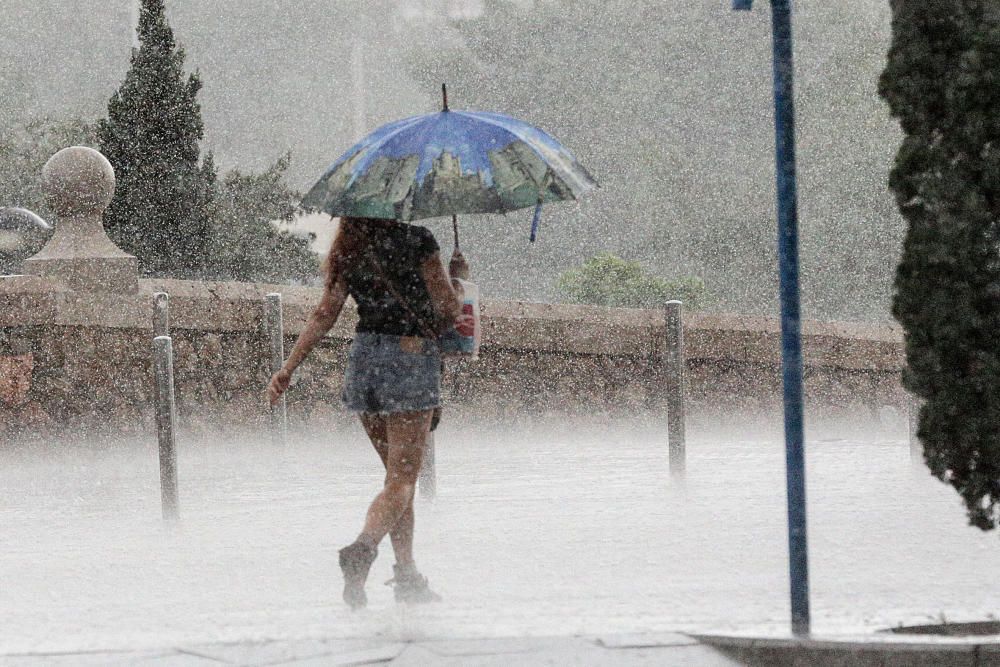 La gota fría descarga en València