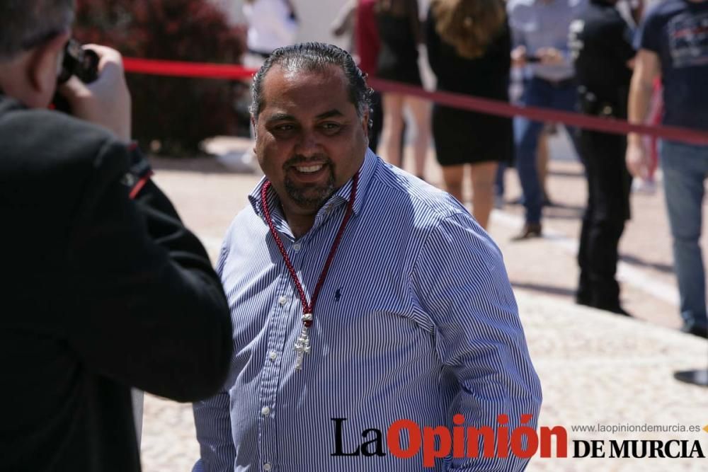 Ofrenda de flores en Caravaca: imposición de cruce