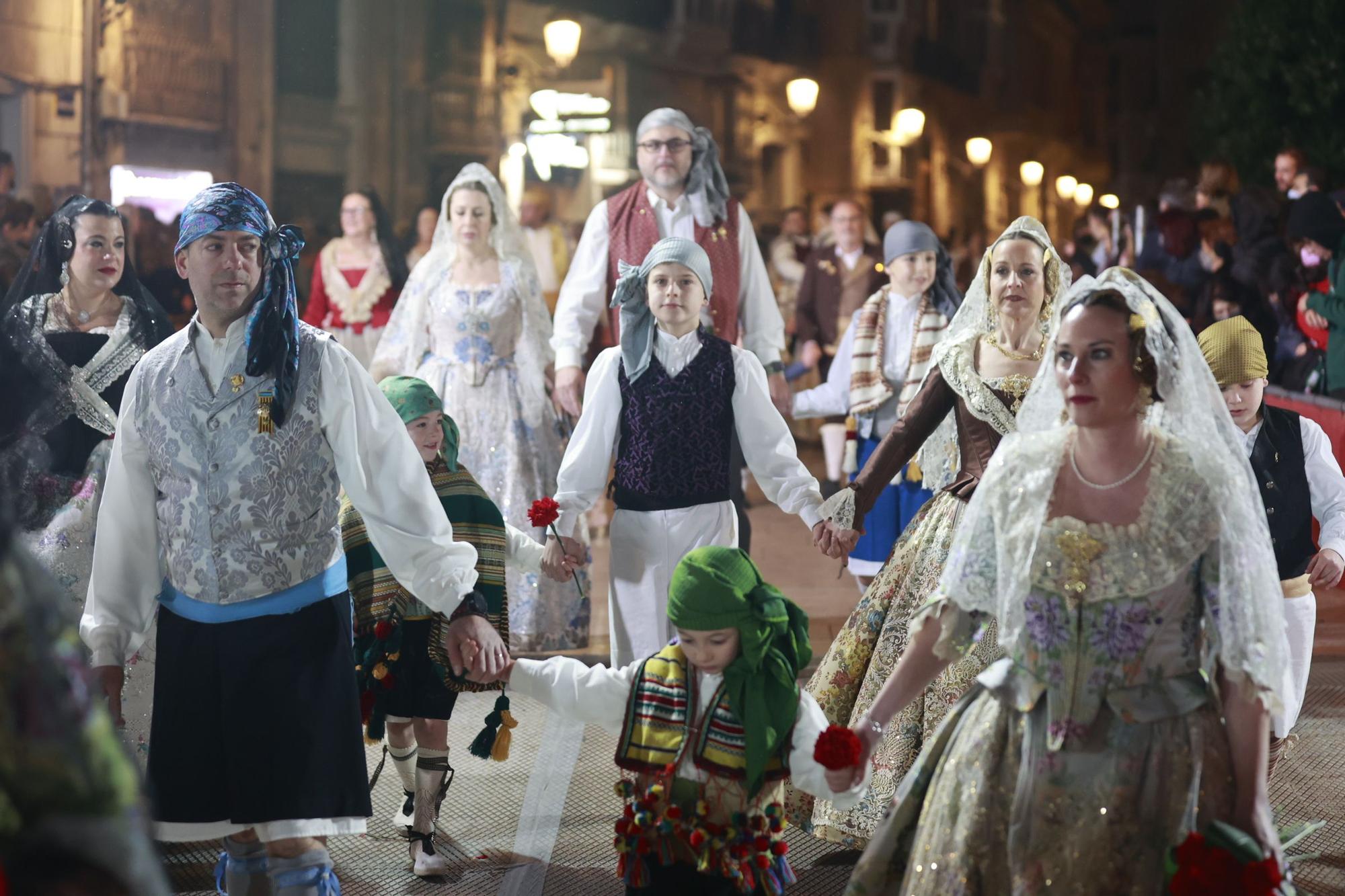 Búscate en el segundo día de ofrenda por la calle Quart (entre las 19:00 a las 20:00 horas)