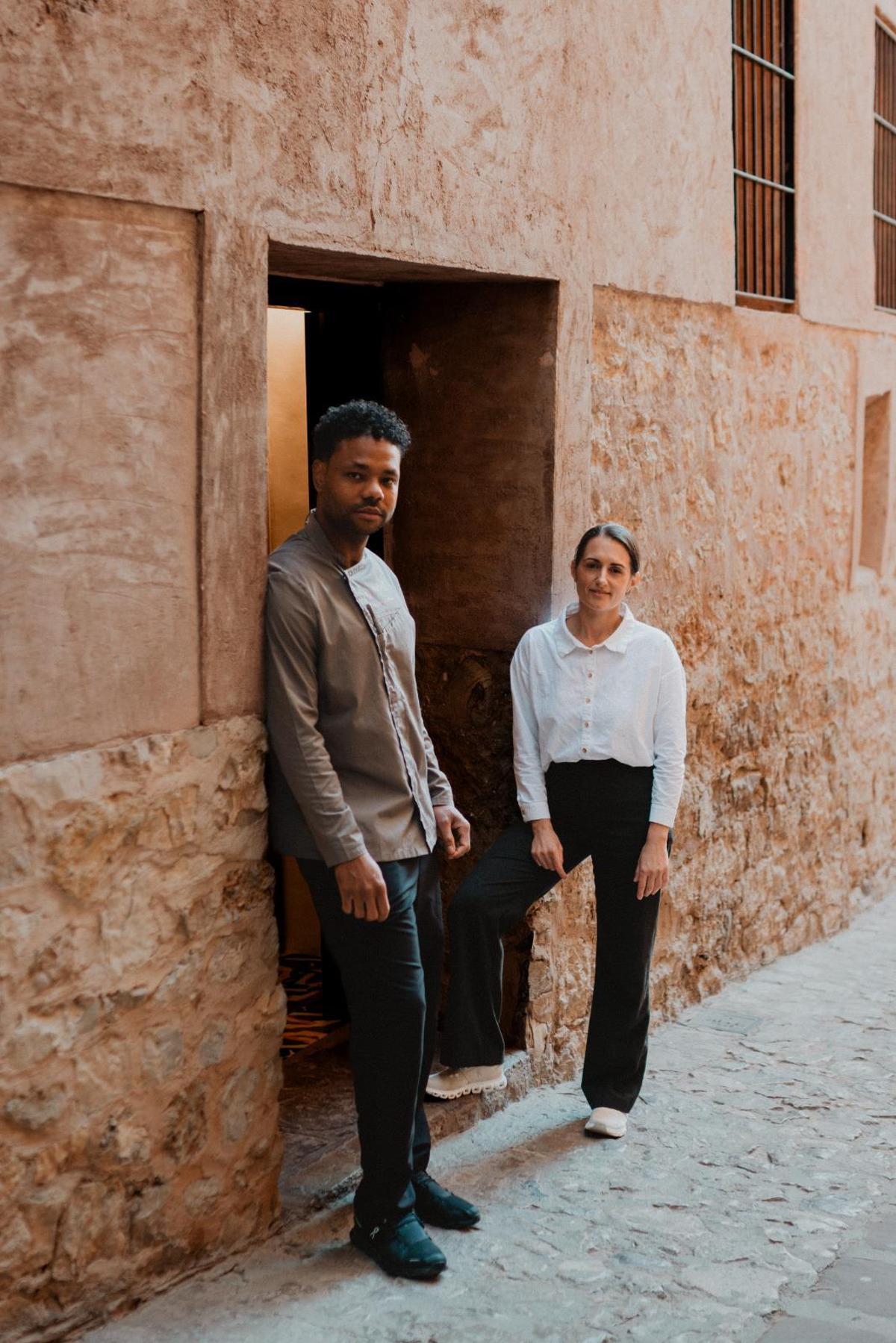 En imágenes | El Portal de Albarracín, el restaurante con Sol Repsol que tiene solo seis mesas y un precio muy asequible: "Intentamos hacer una cocina que emocione a través de los platos"