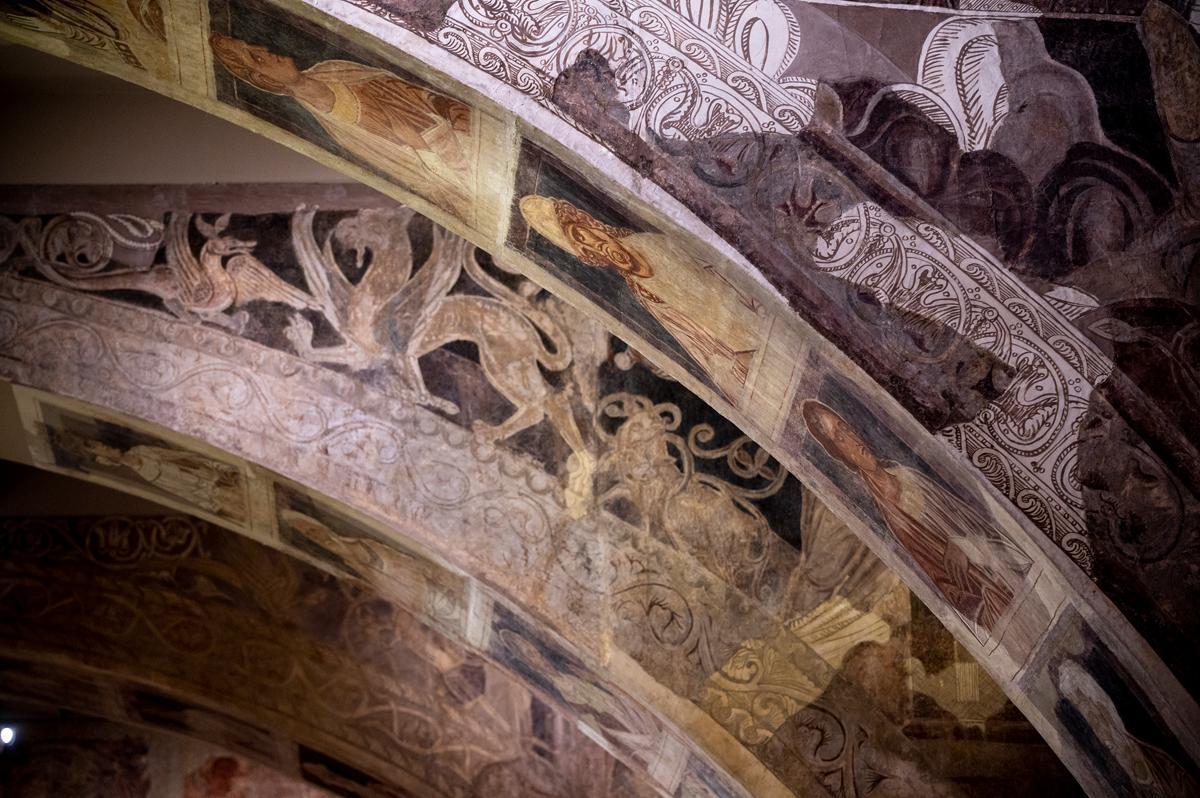 Pinturas de Sijena en las salas de arte románico en el MNAC