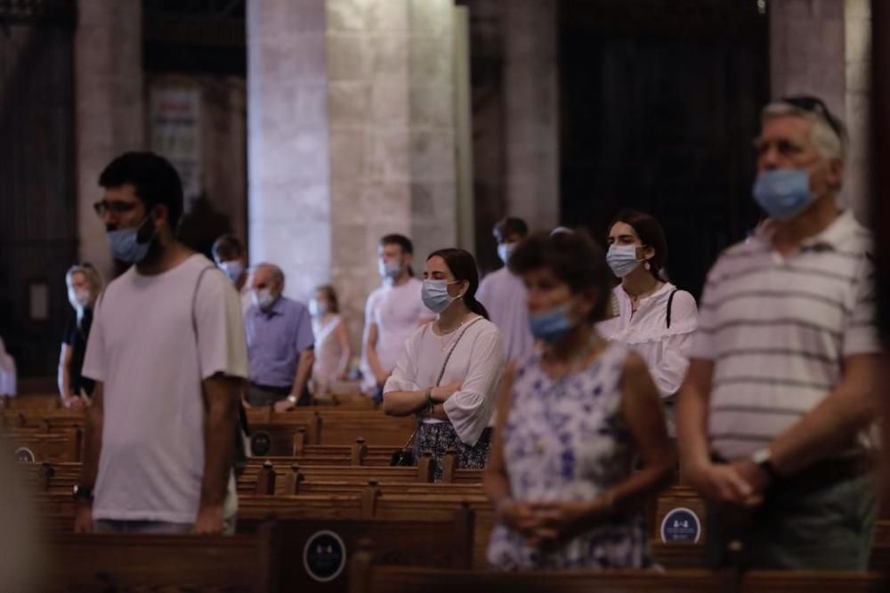 Mallorca da el último adiós a Tolo Güell en la Catedral