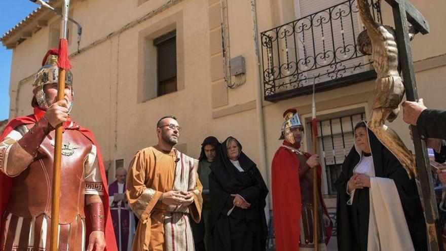 200 vecinos se suman a la Sang en su peregrinación a Torrehermosa