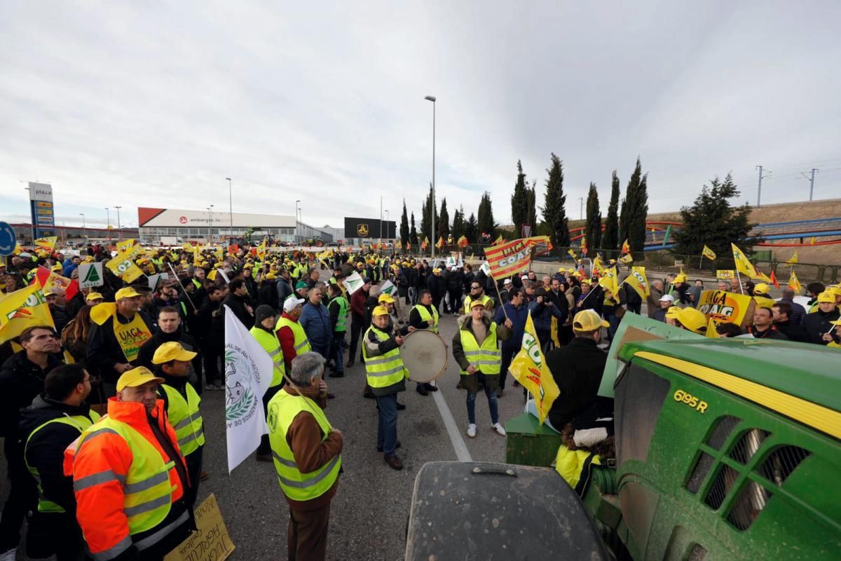 Manifestación de agricultores en Zaragoza