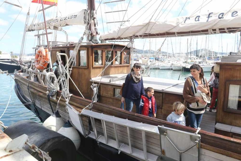 Cerca de 250 personas, repartidas en 13 grupos, han participado en el II Concurs d´arròs mariner Peix Nostrum