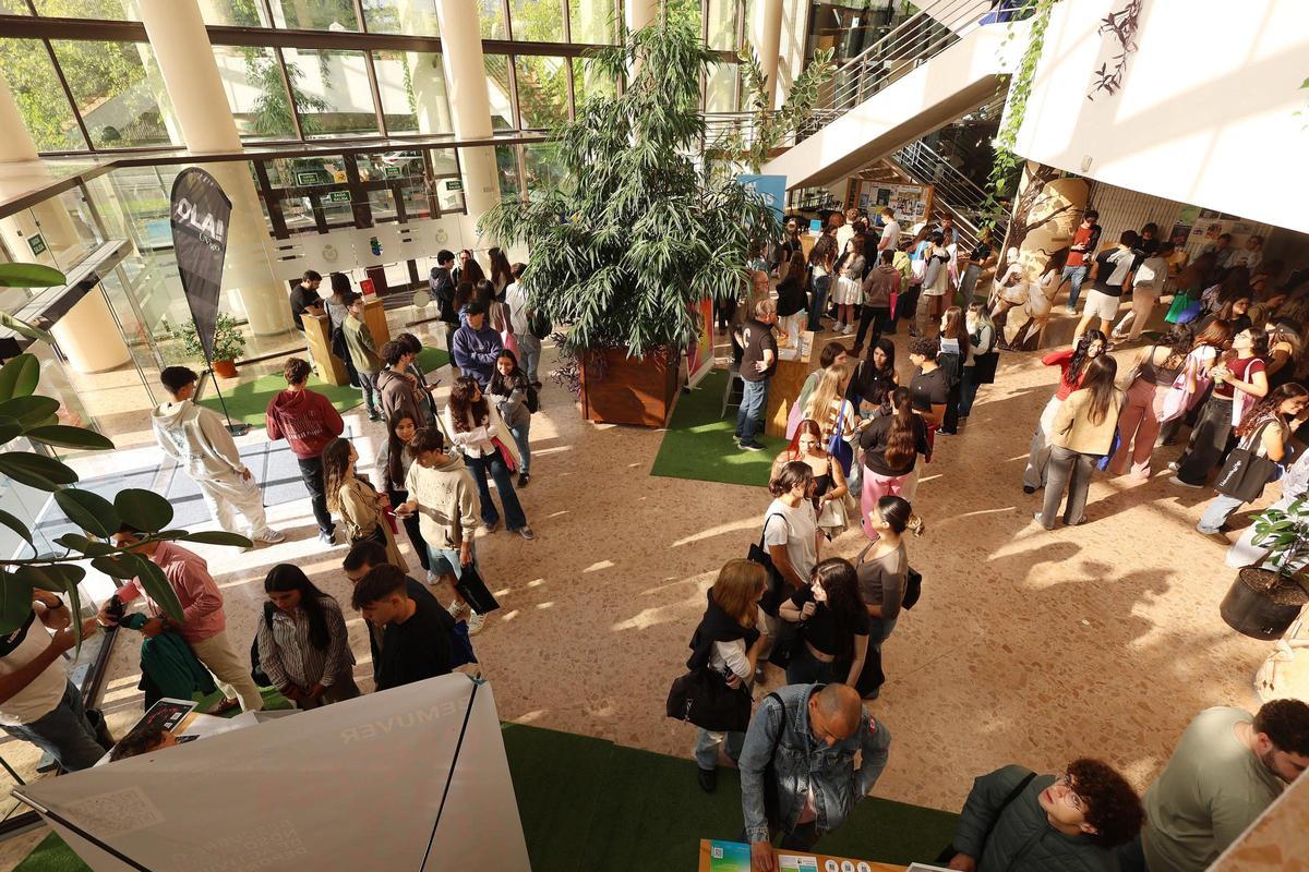 Bienvenida al alumnado de la UVigo por el nuevo curso en Pontevedra.