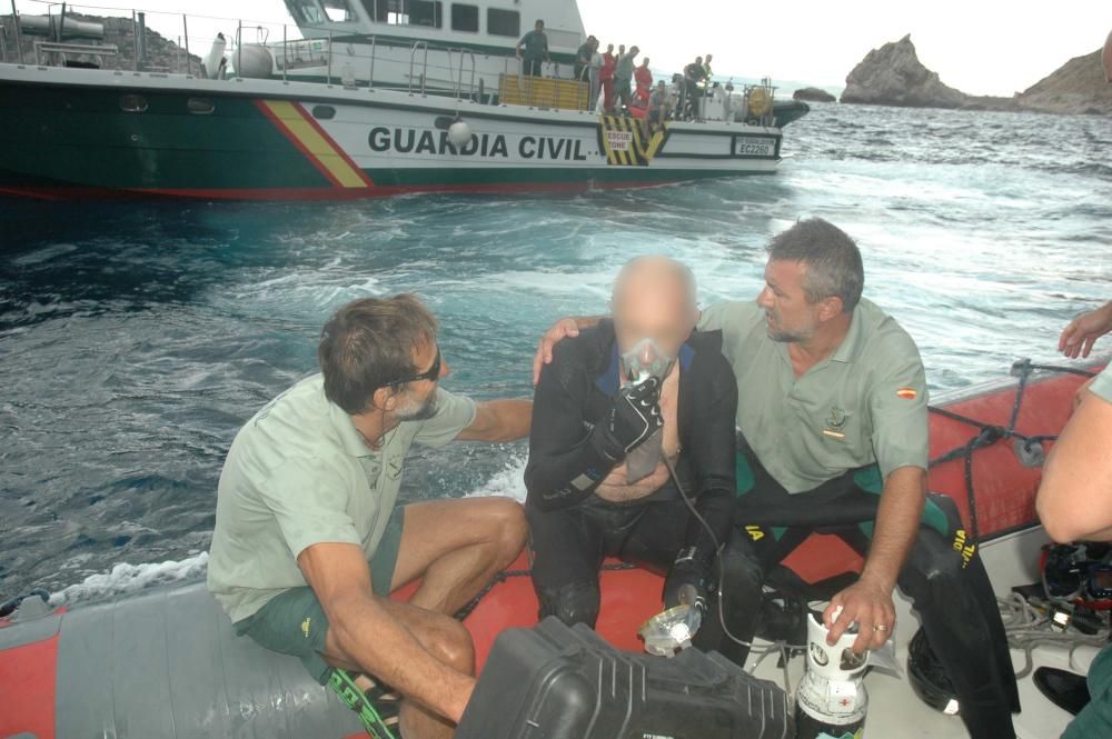 Dispositiu de recerca i rescat dels submarinistes atrapats a la cova dels Arquets el 2014