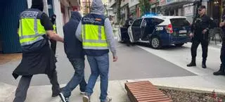 Cinco detenidos en una operación antidroga en el barrio de Os Mallos