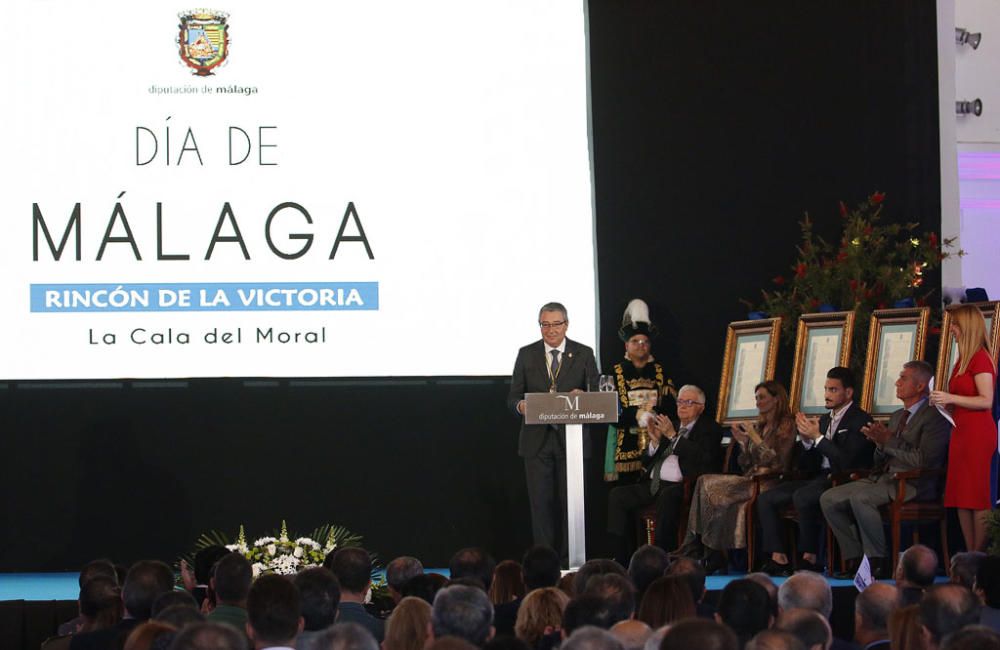 La Diputación ha entregado este viernes las Medallas de Oro del Día de Málaga en la iglesia Nuestra Señora del Rosario de La Cala del Moral