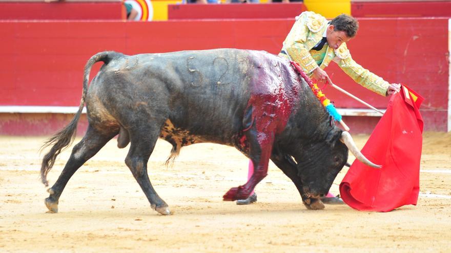 Paco Ramos acaricia la gloria en València en la faena de su vida
