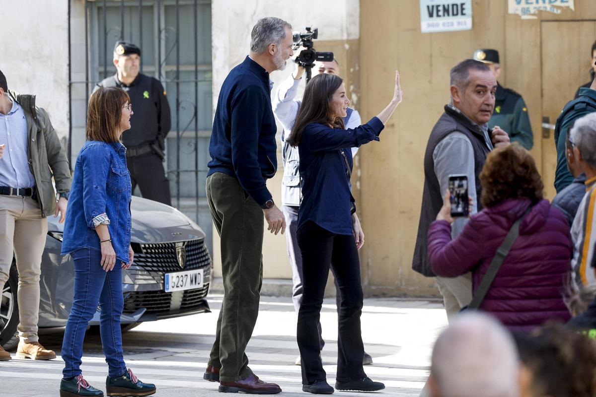 Los Reyes vuelven a Valencia tres semanas después de la DANA | FOTOS