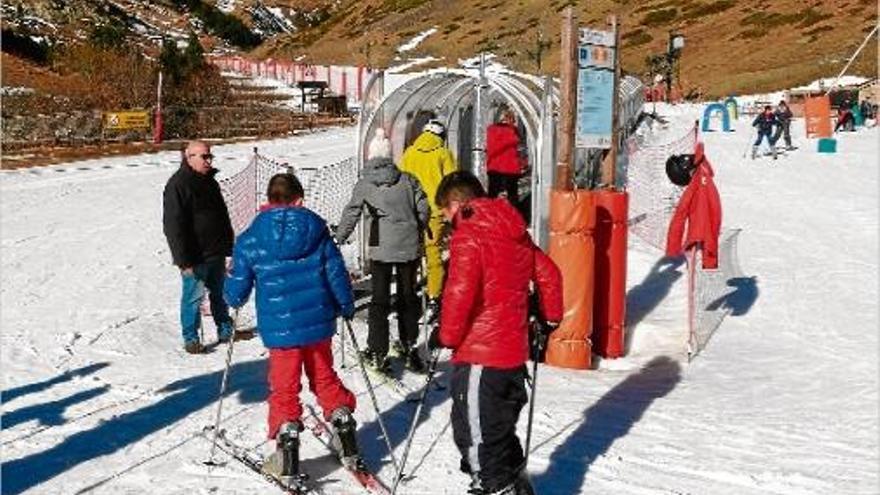 Alta ocupació en els hotels gironins a peu de pista però pocs esquiadors