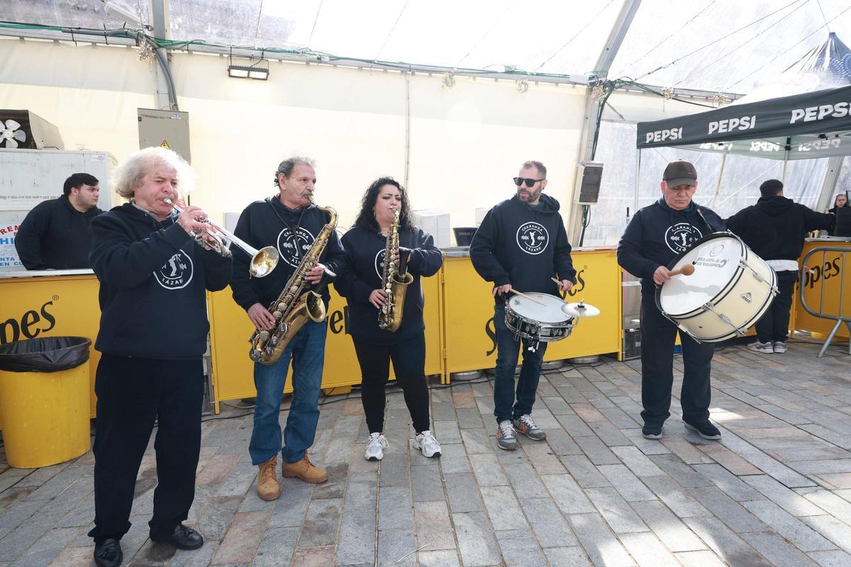 Galería | Así fue la fiesta de Las Lavanderas y la quema del Pelele de Cáceres Galería | Así fue la fiesta de Las Lavanderas y la quema del Pelele de Cáceres