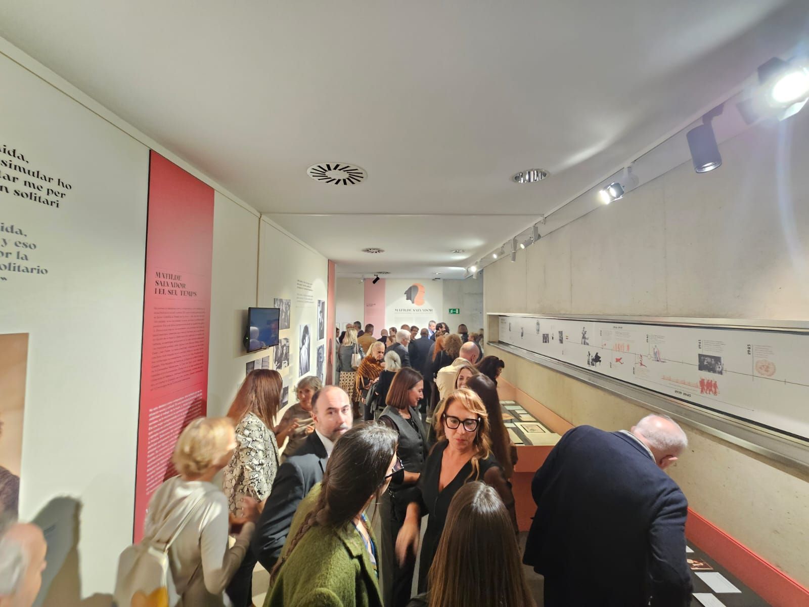 Así ha sido la inauguración de la exposición de Matilde Salvador en el MuVIM