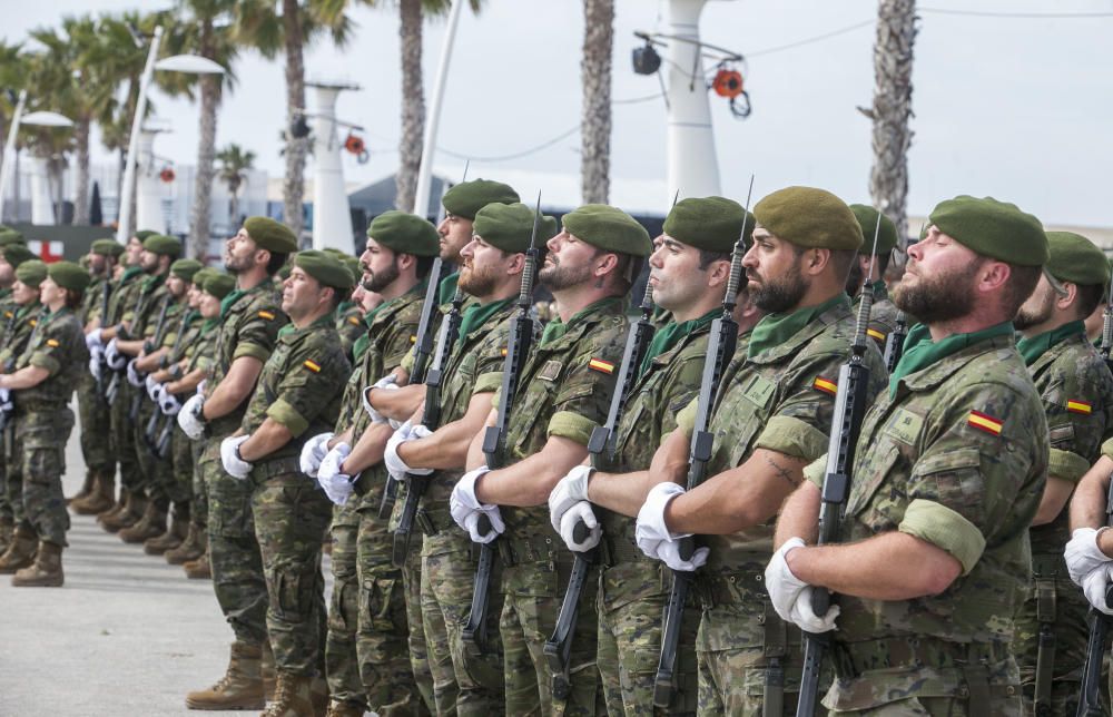 600 personas juran bandera en Alicante