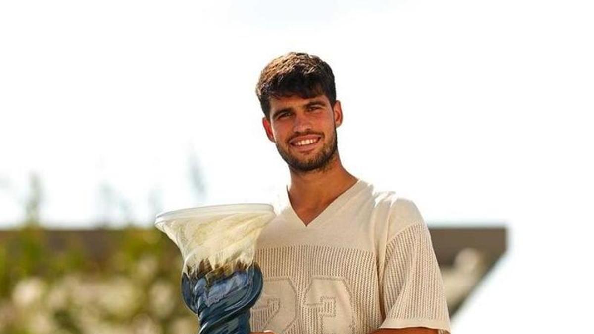 Primer entrenamiento en pista de Carlos Alcaraz