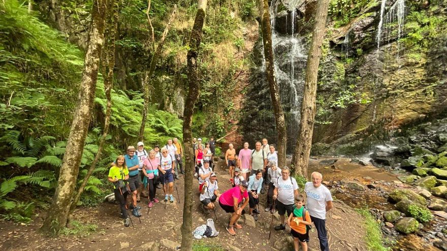 El Grupo Montañero Moscón, de ruta hasta las cascadas de Buanga | G. M. M.
