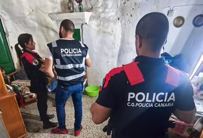 La Policía Canaria eleva a 30 los detenidos en una macrooperación por delitos sexuales contra menores