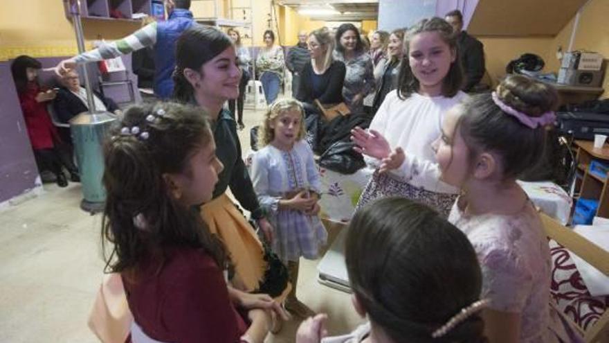 Algunas de las comisionadas infantiles de Sant Blai de Baix, en su racó.