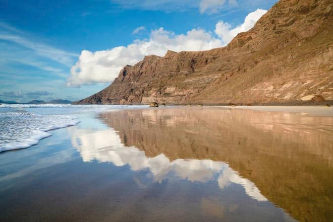 Playa Famara, Lanzarote.