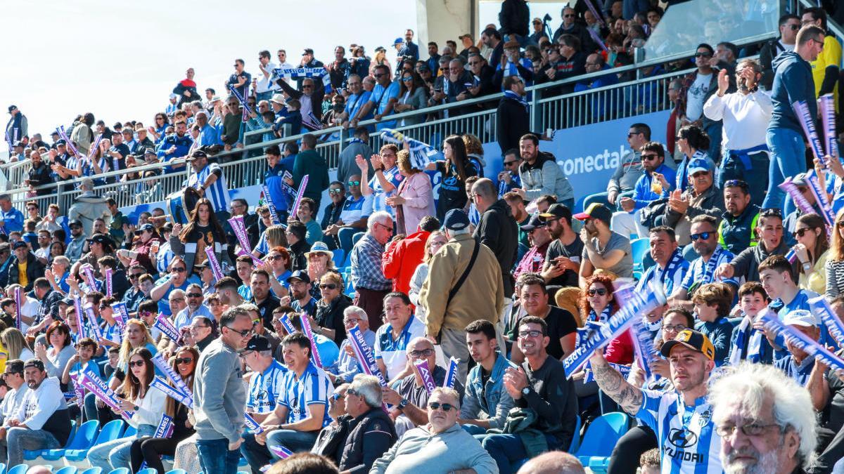 Imagen de la grada llena del Estadio Balear en un partido de este curso.