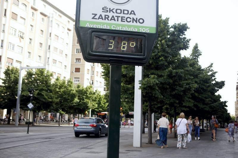 El calor ahoga Zaragoza
