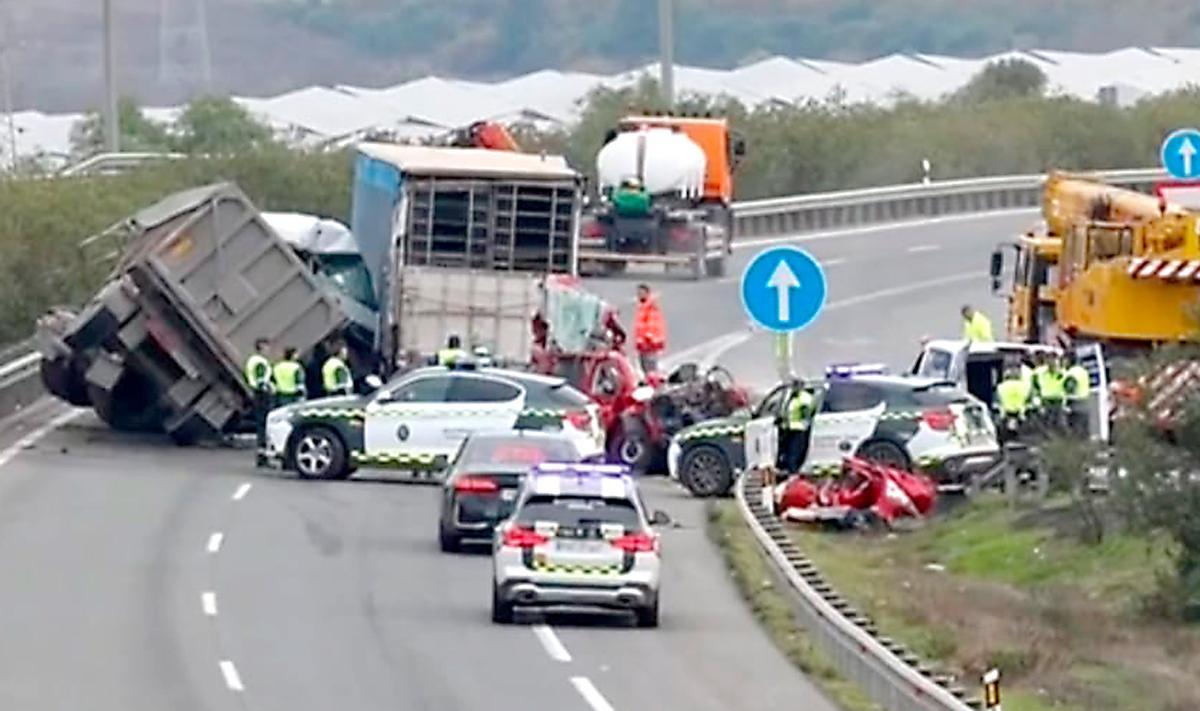 Imagen del accidente en Guillena.