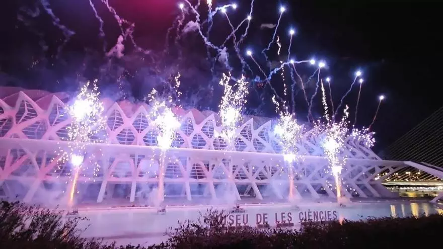 Fuegos Artificiales en la inauguración de la Exposición del Ninot de las Fallas 2026
