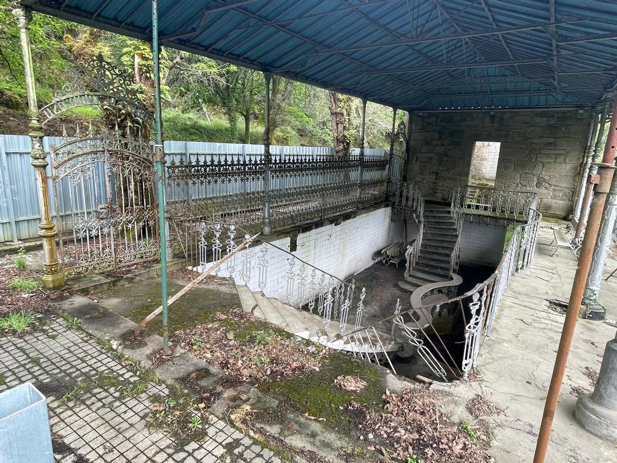Estado que presenta la fuente de Troncoso, en Mondariz-Balneario.
