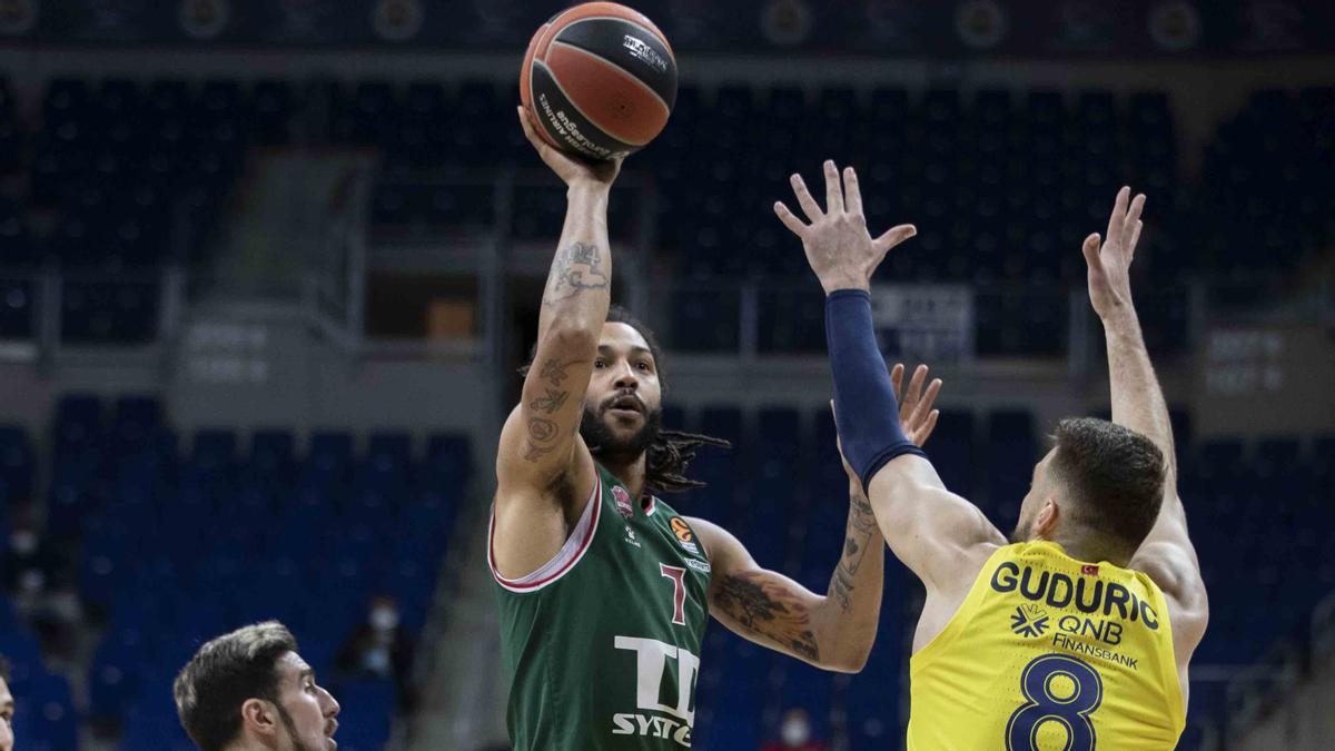 Henry ha cambiado el Baskonia por el Fenerbahçe