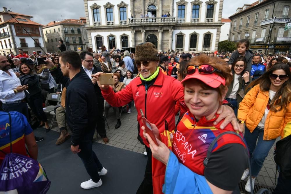 Una gran fiesta multicolor para inaugurar el Mundial de Triatlón