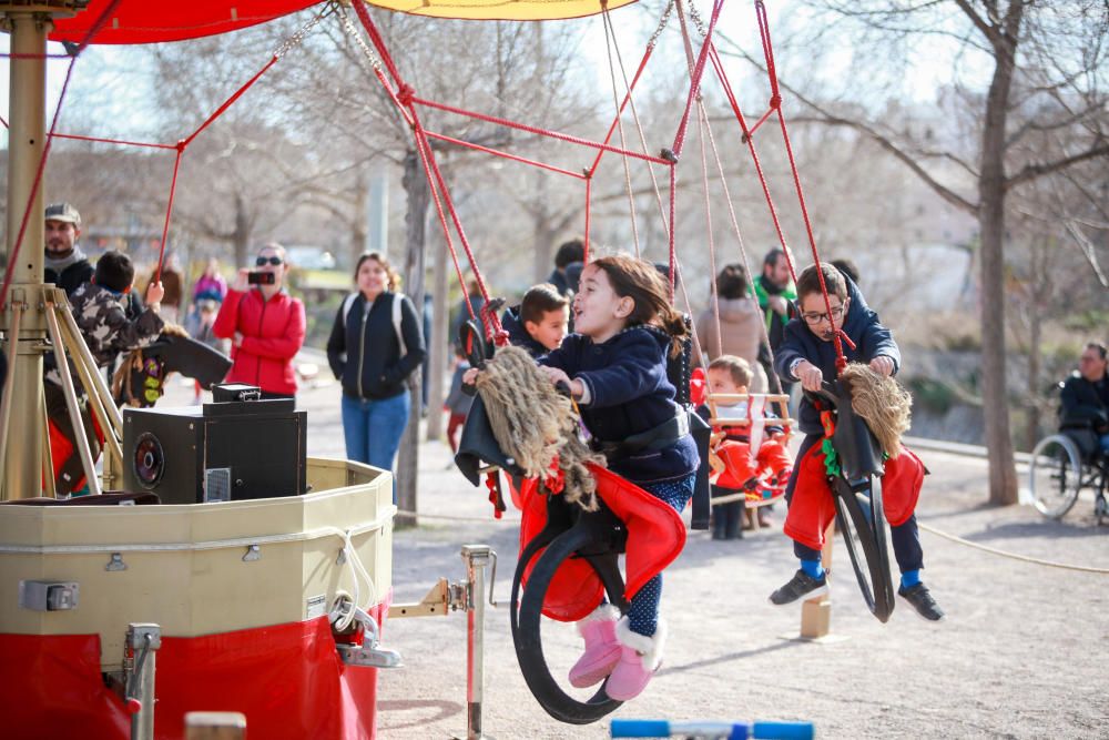 Sant Sebastià se acerca a los niños con la fiesta de sa Riera