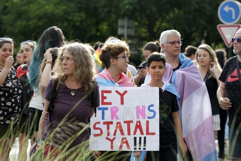 "Orgulloxos y libres". Manifestación del Orgullo en Zaragoza