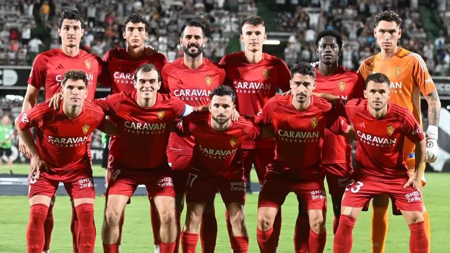 El Real Zaragoza resiste al dominio del Castellón y suma su primer punto (1-1)