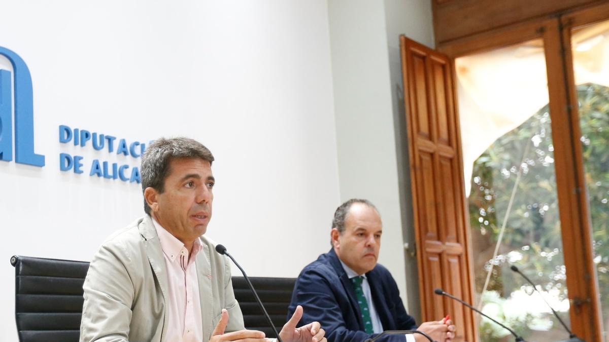 Carlos Mazón y Carlos Baño presentan en la Diputación de Alicante una campaña de bonos comercio