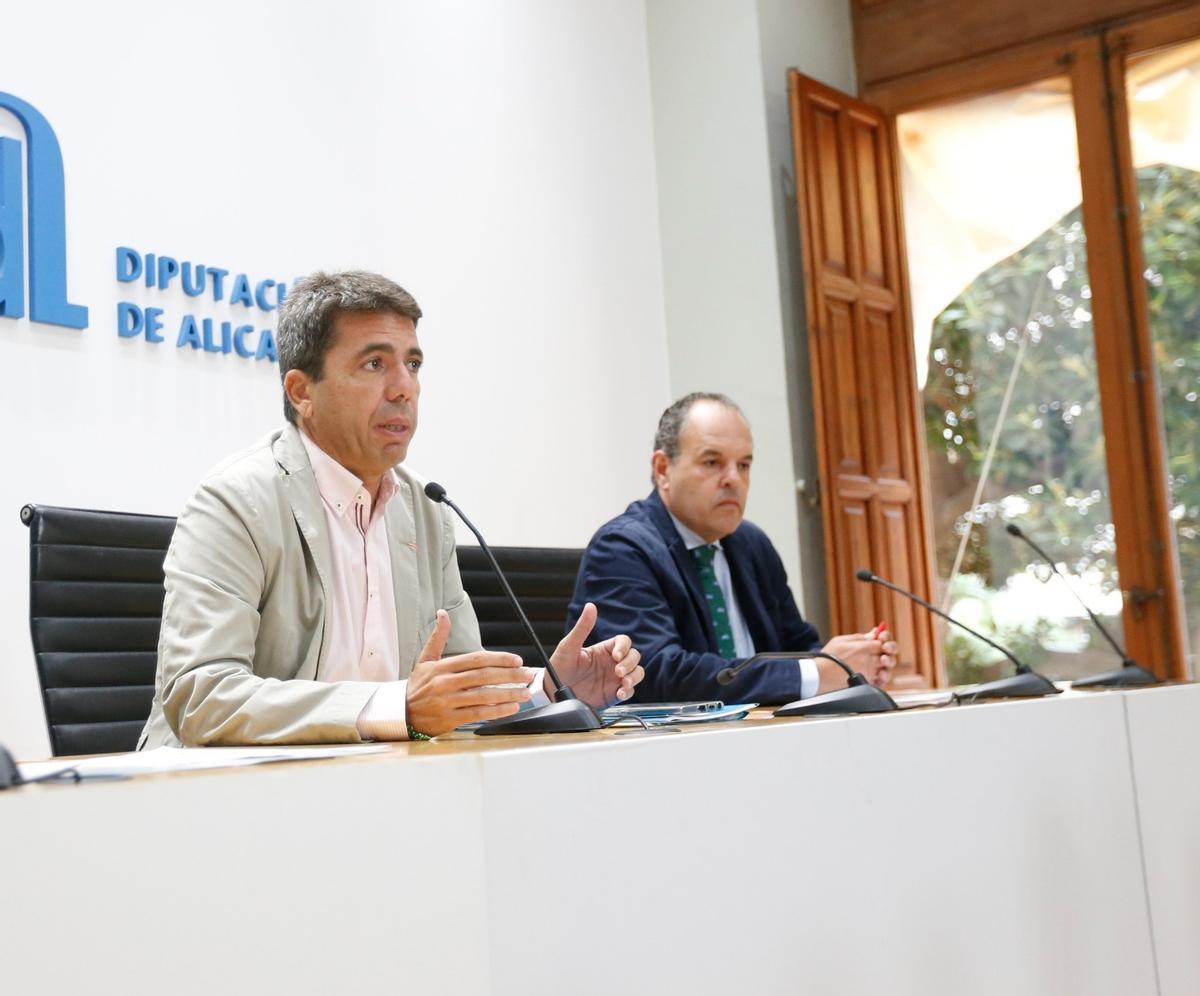 Carlos Mazón y Carlos Baño presentan en la Diputación de Alicante una campaña de bonos comercio