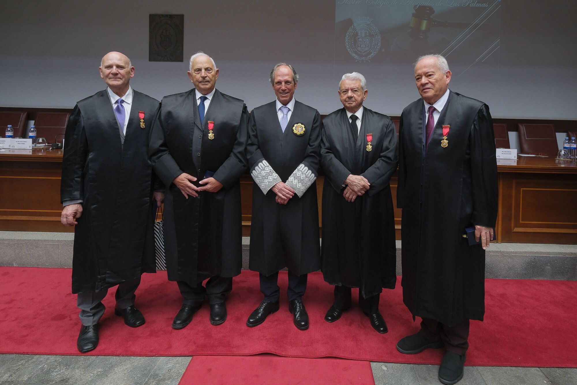 Jura de letrados y entrega de medallas al mérito profesional