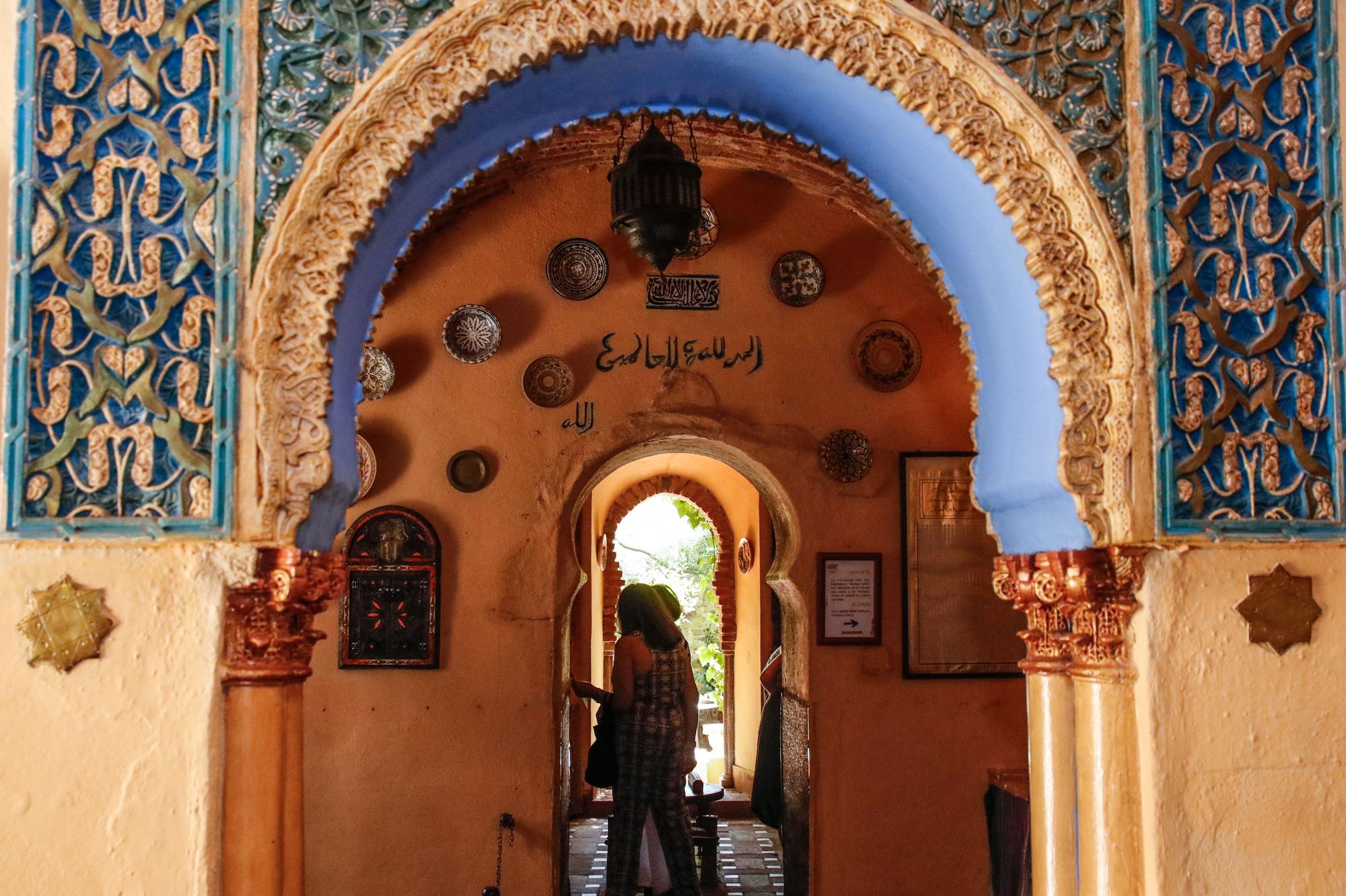 Entrada a la sala de té desde el zaguán.