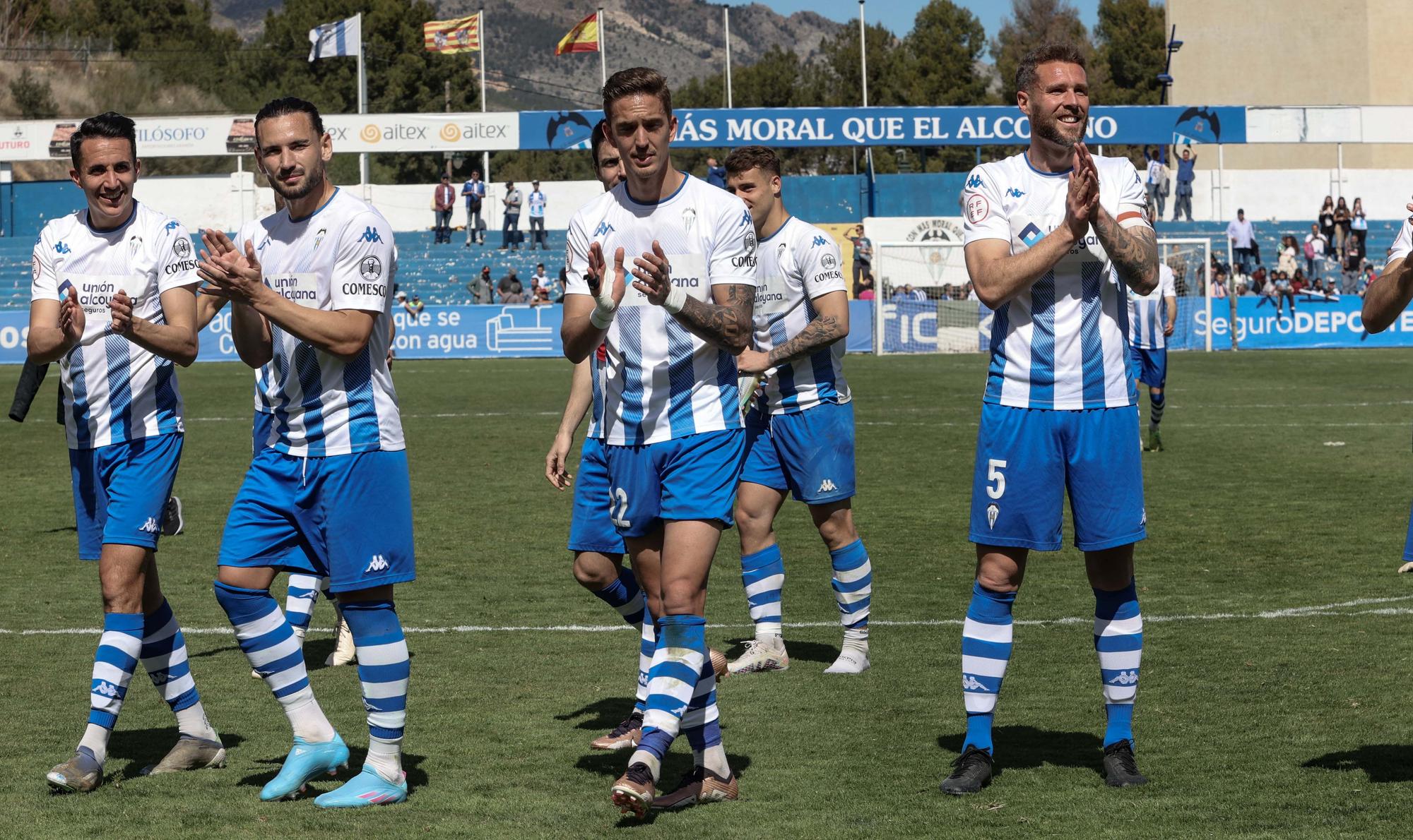 El Alcoyano se aleja del peligro (2-0)