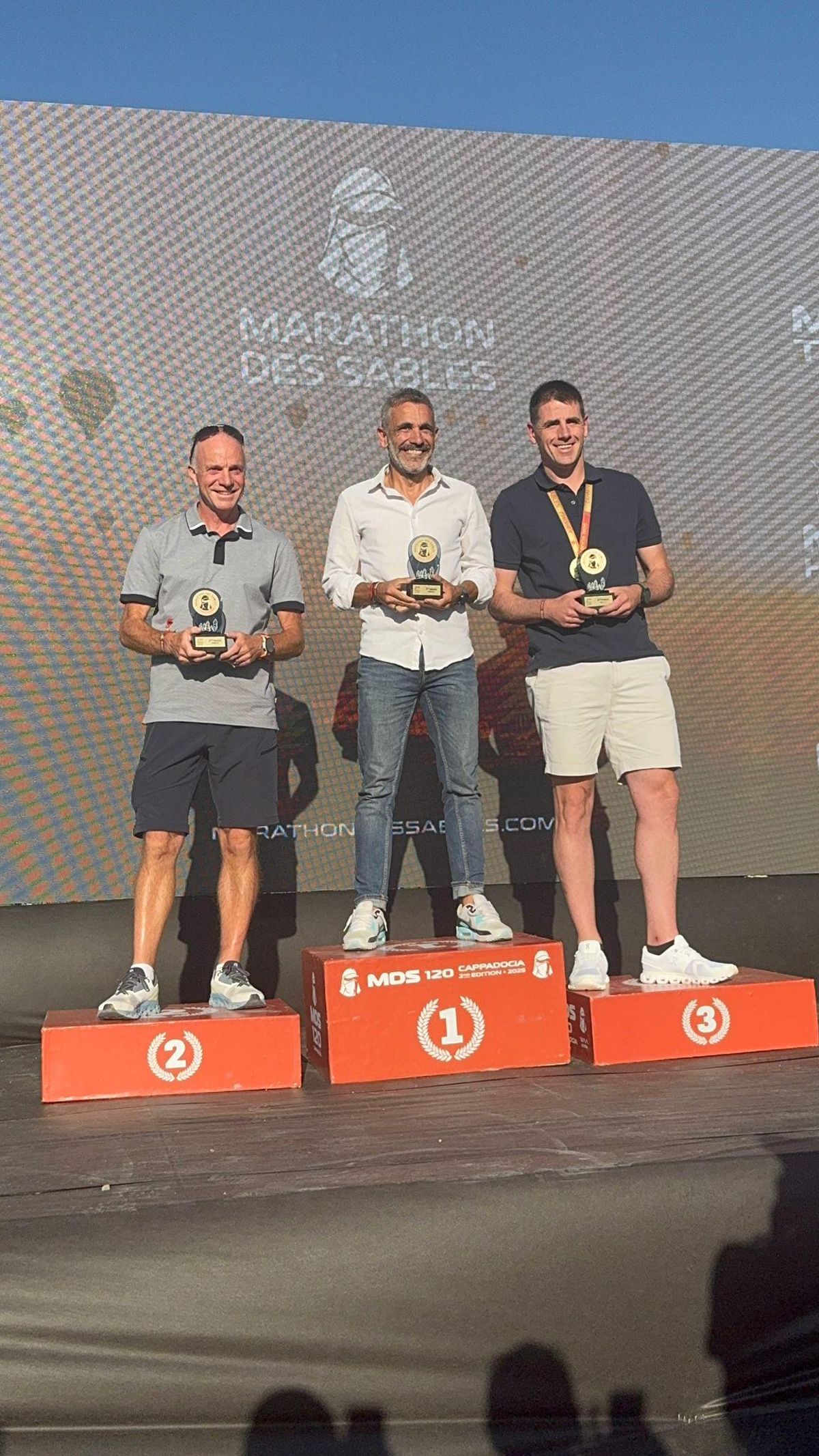 Francisco Martínez, en lo más alto del podio