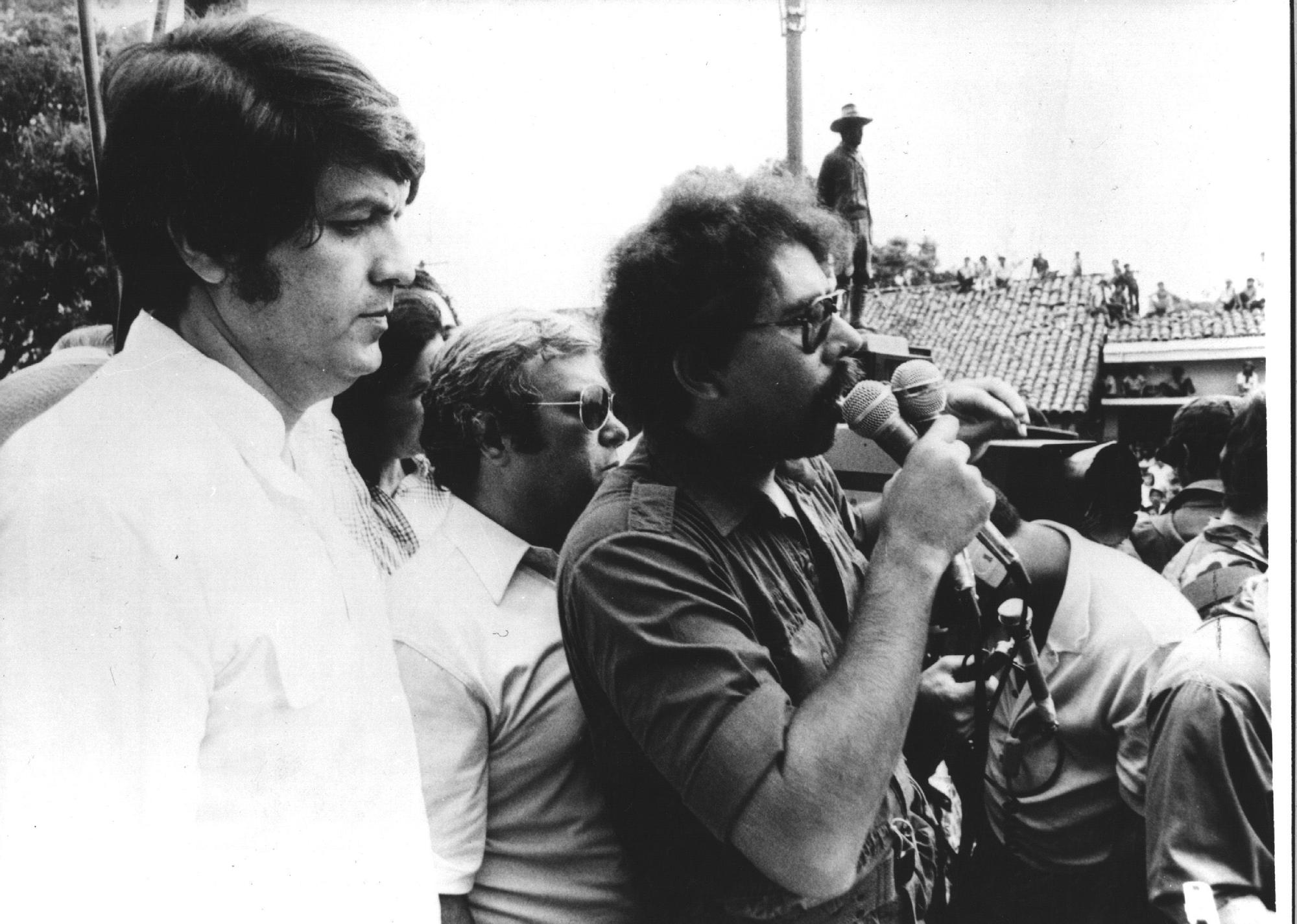 Sergio Ramírez (izda.) y Daniel Ortega, en la época en que eran los máximos mandatarios de Nicaragua.
